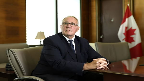 Canadas Defence Minister