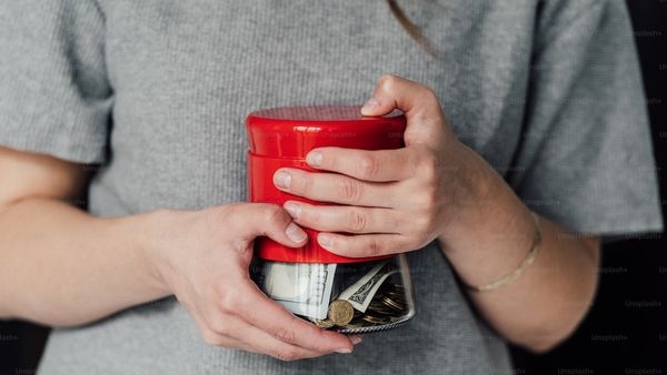 'Quick Cash' Warning: Are You Aware of the Risks with Loans Against Mutual Funds?