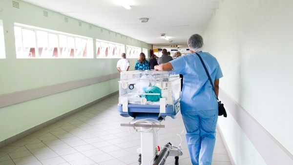 Relation of good customer service with revenue generation