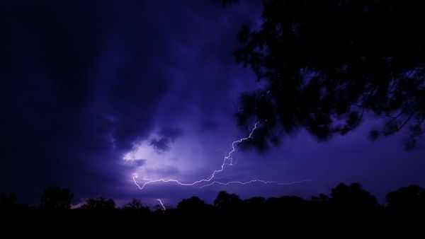 A chart illustrating the increasing investments towards a low-carbon economy