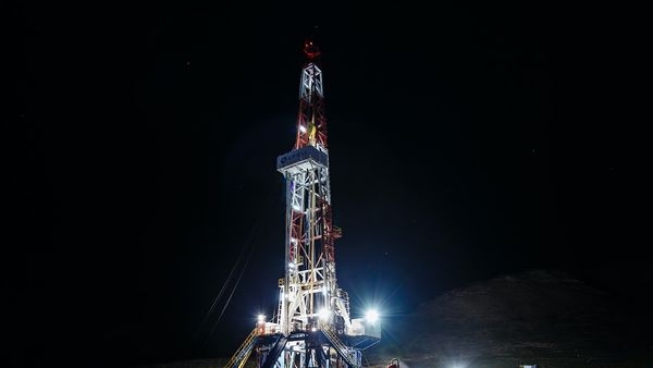 Infographic depicting domino effect of high oil prices on cost of goods