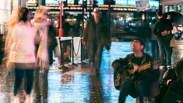 Line graph illustrating the hike in unemployment rates during the pandemic in different countries