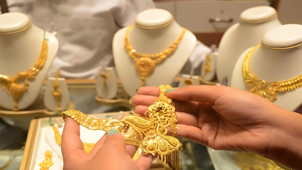 understanding-the-gold-price-trend-in-india-a-decade-s-analysis