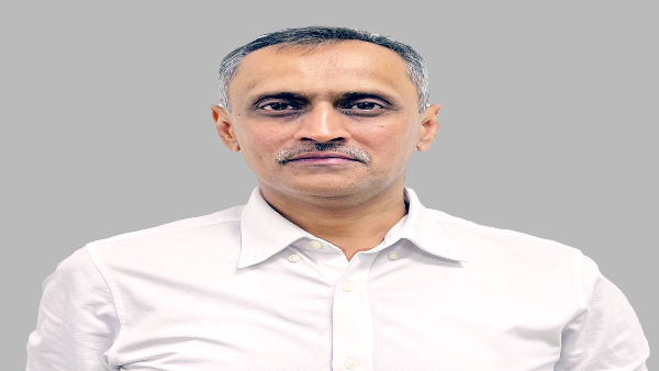 Role of Mutual Fund Distributor in Building a Diversified Portfolio Through SIP