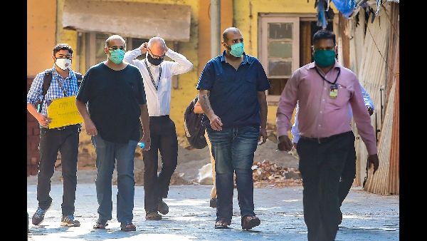 Ex-VP Held in Rs 975-Cr Fraud Case