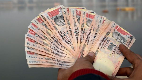Indian Rupee Hits 87 49  Weakest in Asia  RBI MPC Outcome in Focus for Market Recovery