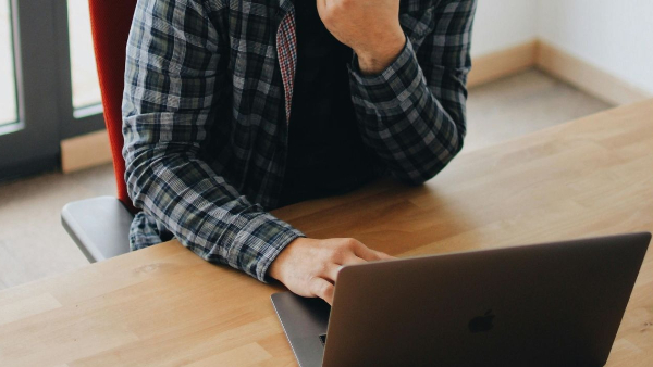 Can You Survive on Rs.1 Lac in Bengaluru? This IT Pro Says You'll Need Rs. 5lac