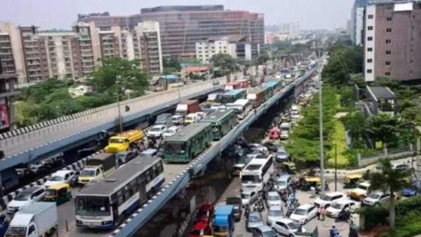 Bengaluru s Silk Board Might Become  Coke Studio   Memes Explode Over Nitin Gadkari s Musical Horn Proposal