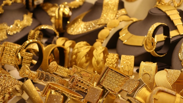 Bangalore Gold Price Today Falls Again After Hitting Rs 1 Lakh Mark; Check Rates