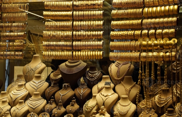 Gold Rate In India Down By Rs 48,300 In 10 Days; Gold Prices Outlook On May 19