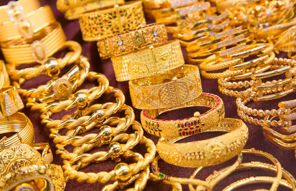Gold Prices Fall By Rs 21,800 On Maharashtra Day; 24K, 22K, 18K Rates In Mumbai
