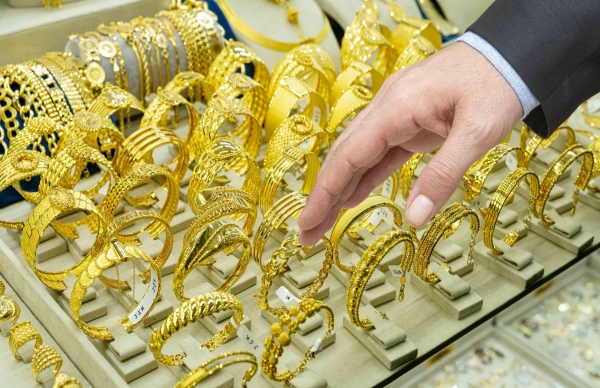 Gold Rates In Delhi & Mumbai Are Rs 250-400 Away From Rs 1,00,000; Check Prices