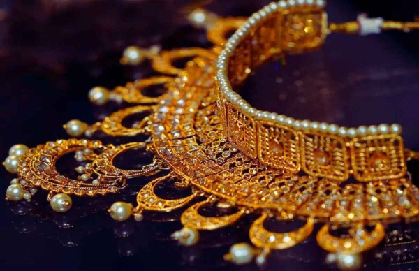 Gold Rate In India Crashed By Rs 15,300 In 2 Days; June 25 Outlook Here