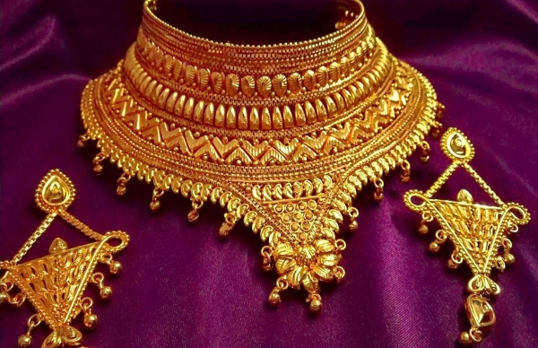 Gold Rate Gained Rs 26,560 In 10 Grms After Customs Duty Cut: Impact On Jewelers