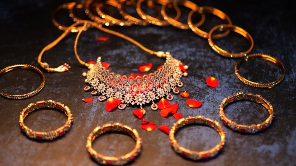 BIG Drop In Gold Rate In India on June 30; 24,22 K Gold Rate Lowest In June