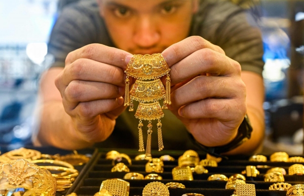 Gold Rate In India Jumped By Rs 15,300 In 3 Days; Gold Outlook For July 14-20 Gold Rate In India Jumped By Rs 15,300 In 3 Days; Gold Outlook For July 14-20