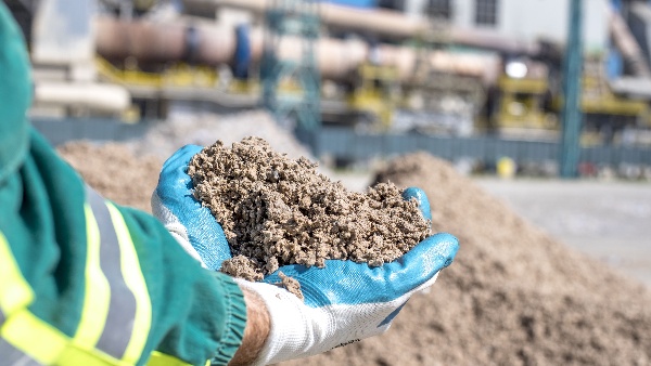 Penny Stock Under Rs 5: Vaishno Cement Shares Surge Over 50% 