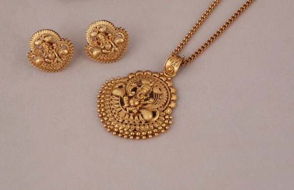 Gold Rates In Mumbai & Pune & Nagpur: Huge Rally In 24K, 22K 18K; 6 Tips To Buy 