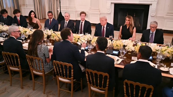 Trump Hosts Dinner With Leading Tech Figures To Discuss AI Investments