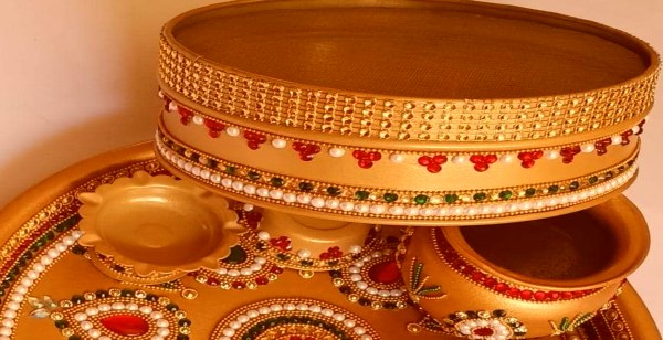 Huge Drop in Gold Rate Today on Karwa Chauth 2025 After 6 Days Rally in Delhi