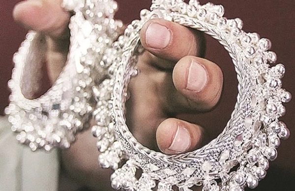 Gold Rates In India Crash Again On Oct-23: Know 24K, 22K, 18K Gold Prices