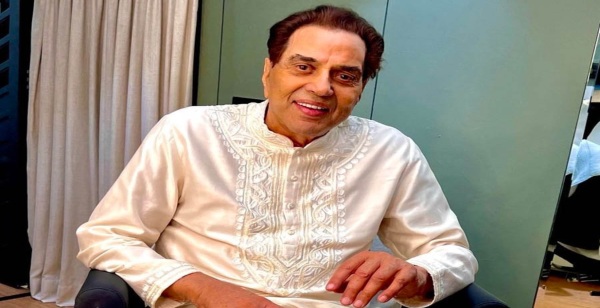 Dharmendra Death Confirmed? Esha Deol Shares Dharmendra Health Stable Dharmendra Death Confirmed? Esha Deol Shares Dharmendra Health Stable