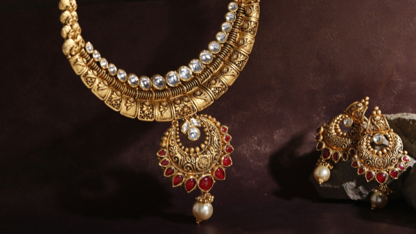 Gold Price Outlook: 24K Rate Falls Below Rs 1.5 Lakh; Silver Down Too