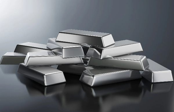 Silver Rates Today Live Updates: Spot Silver Could Hit , But When & How?