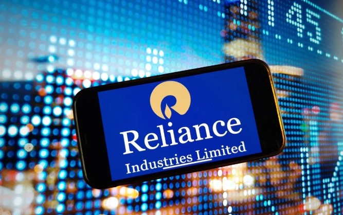 Reliance Industries Q1 Results Live: Reliance Stock Extends Gains