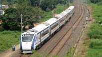 Indian Railways: ಶೀಘ್ರದಲ್ಲೇ 10 ವಂದೇ ಭಾರತ್ ಸ್ಲೀಪರ್ ರೈಲುಗಳ ಸಂಚಾರ, ಮಾರ್ಗ ವಿವರ ಇಲ್ಲಿದೆ 