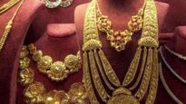 Bengaluru gold Rate: ಹಬ್ಬದ ದಿನವೂ ಬಂಗಾರ ದುಬಾರಿ..ಬೆಂಗಳೂರಿನಲ್ಲಿ 1,02,440 ರೂ. ಆದ 24K ಚಿನ್ನ!