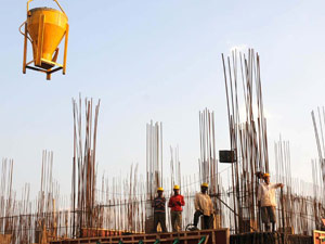 ಕಾರ್ಮಿಕರು ಇಲ್ಲೇ ಉಳಿಯಬೇಕು: ಸರ್ಕಾರ