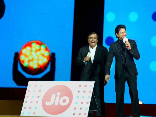 10 ಕೋಟಿ ಗ್ರಾಹಕರು 