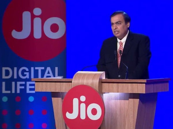 3. ಅಂಬಾನಿ ಮುಂಚೂಣಿಯಲ್ಲಿ ಏಕೆ?