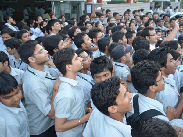 ವಿದ್ಯಾರ್ಥಿಗಳಿಗೆ ಉಚಿತ ಪಾಸ್