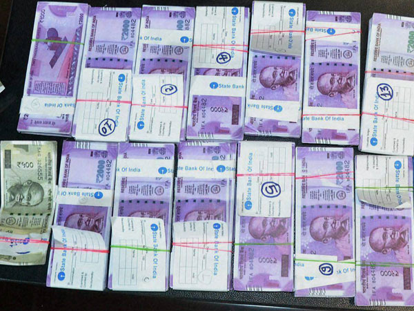 41 ಕೋಟಿ ನಗದು ಹಾಗು 21.69 ಕೋಟಿ ಮೌಲ್ಯದ ಮದ್ಯ ವಶ