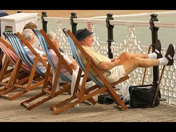 17. ಹಿರಿಯ ನಾಗರಿಕರ ಸೇವೆ