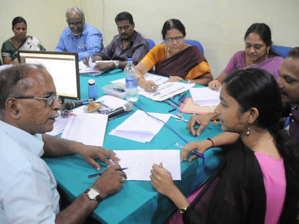 15. ವೃತ್ತಿ ಸಮಾಲೋಚನೆ ಸೇವೆ