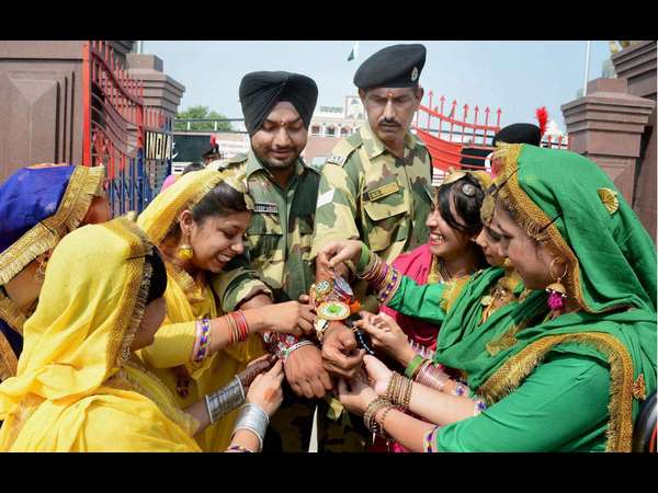 7. ಸಹೋದರಿಗೆ ಆರೋಗ್ಯ ವಿಮೆ