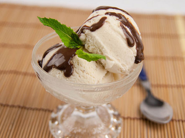 ಐಸ್ ಕ್ರೀಮ್ ತಯಾರಿಕೆ