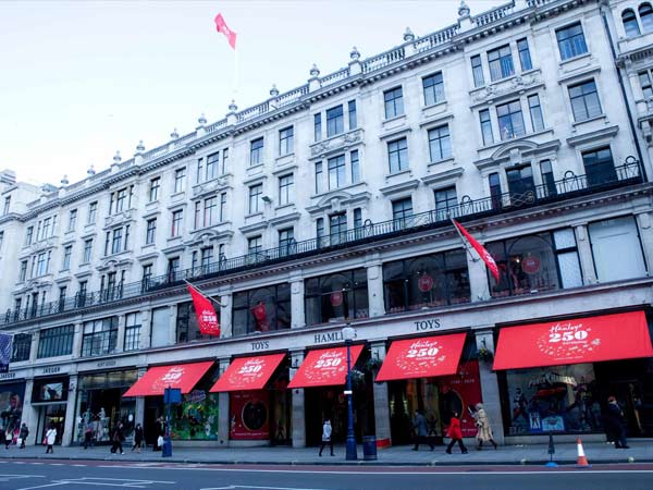 ರಿಲಯನ್ಸ್ ಪಾಲಾದ 250ವರ್ಷಗಳ ಇತಿಹಾಸವುಳ್ಳ ಆಟಿಕೆ ಕಂಪನಿ ಹ್ಯಾಮ್ಲೀಸ್ 