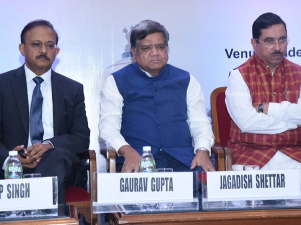 ವಿವಿಧ್ ಕ್ಷೇತ್ರಗಳಿಂದ ಆಸಕ್ತಿ 