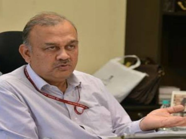 ಅತನು ಚಕ್ರವರ್ತಿ, ಆರ್ಥಿಕ ವ್ಯವಹಾರಗಳ ಕಾರ್ಯದರ್ಶಿ