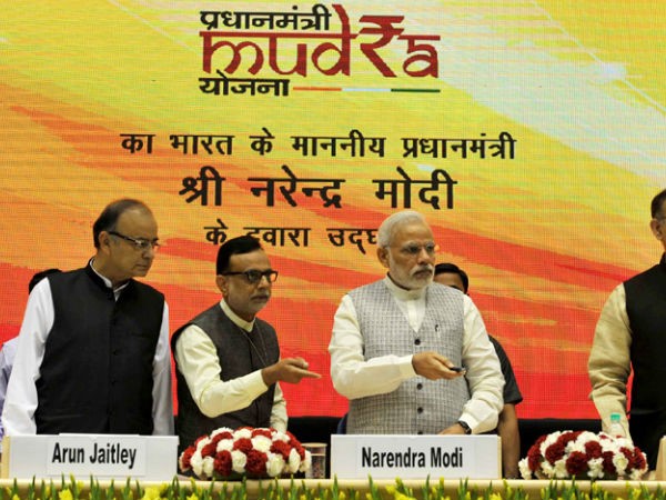 ಅರ್ಜಿ ಯೊಂದಿಗೆ ಸಲ್ಲಿಸಬೇಕಾದ ದಾಖಲೆಗಳು 