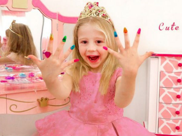 8. ಅನಸ್ತಾನಿಯಾ ರಾಡ್ಜಿನ್ಸ್ಕಯಾ : ಆದಾಯಗಳಿಕೆ 128 ಕೋಟಿ ರುಪಾಯಿ