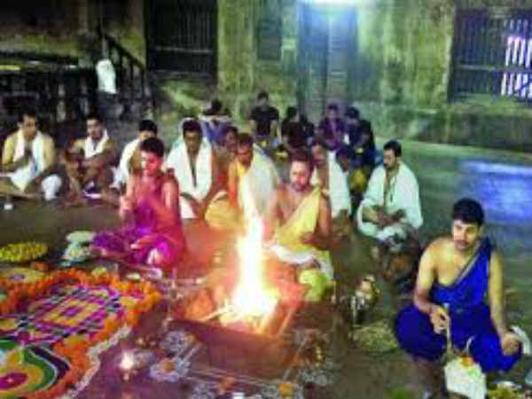 ತುಲಾಭಾರ ನಡೆಸುವವರು ವರ್ಷಪೂರ್ತಿ ಇದ್ದೇ ಇರುತ್ತಾರೆ