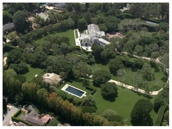 1930 ರ ದಶಕದಲ್ಲಿ ನಿರ್ಮಾಣವಾದ ಎಸ್ಟೇಟ್