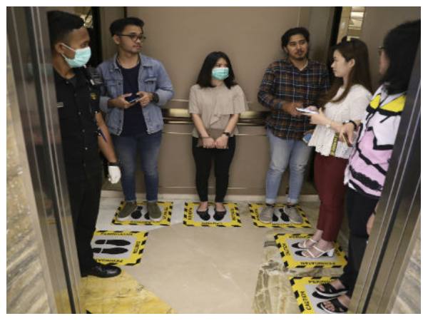 'ಸಾಮಾಜಿಕ ದೂರ' ಕಟ್ಟುನಿಟ್ಟಾಗಿ ಪಾಲಿಸಬೇಕು