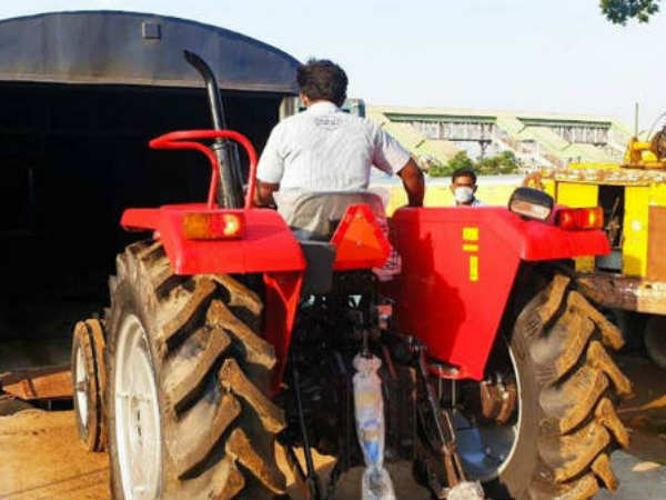 ಟ್ರಾಕ್ಟರ್ ಹೊಂದುವುದು ಕಷ್ಟದ ಮಾತು
