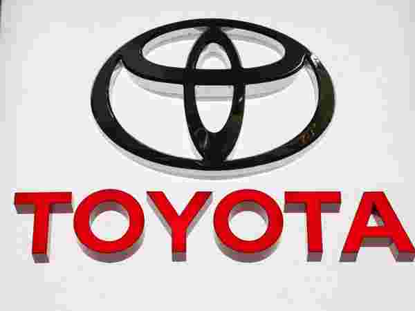 ಫೀಲ್ಡ್ ನಲ್ಲಿ ಕೆಲಸ ಮಾಡಲು ನೇಮಕ